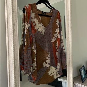 Fab’rik sheer, open arm top